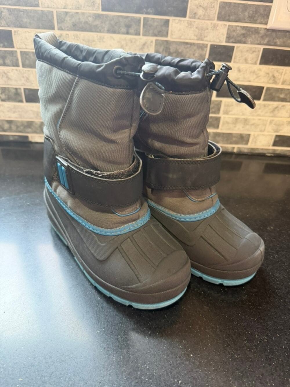 Cat & Jack Thermolite Black Grey Blue Snow Boots Size 1
